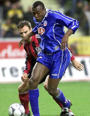 的威胁性 的威胁性